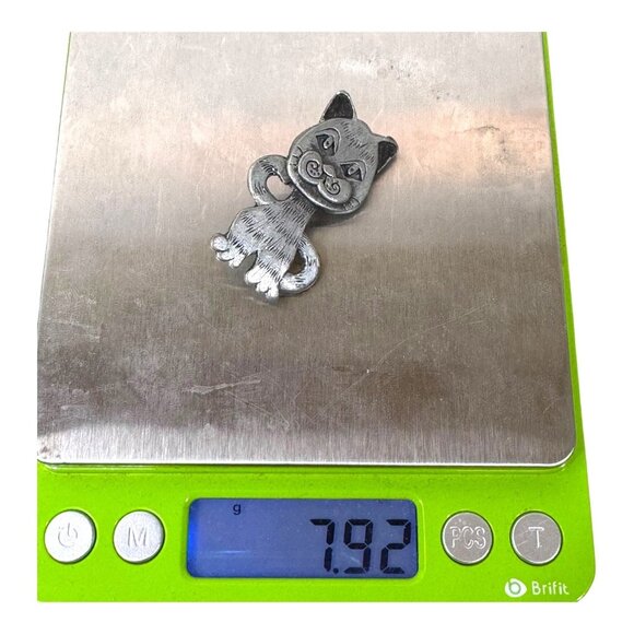 Vintage Metzke Pewter Cat Pin Brooch Kitten Kitty Anthropomorphic Sexy Pose Gift - Picture 5 of 5